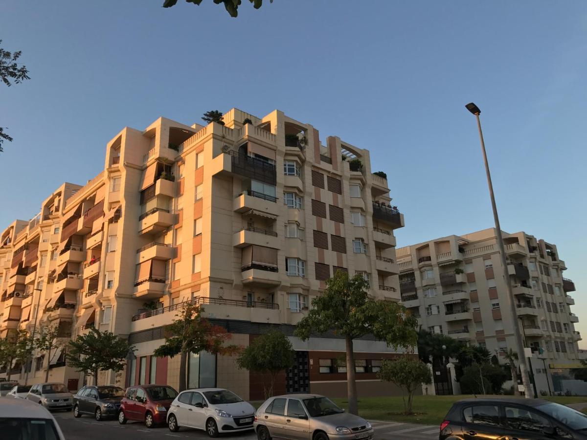 Apartamento Teatinos Appartamento *